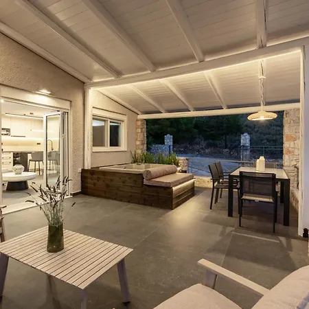 Serelion Portoheli Apartman *